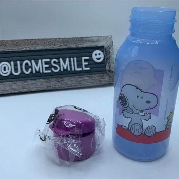 Tupperware Peanuts Worldwide Eco Water Bottle with Twist-On Cap - Picture 2 of 4